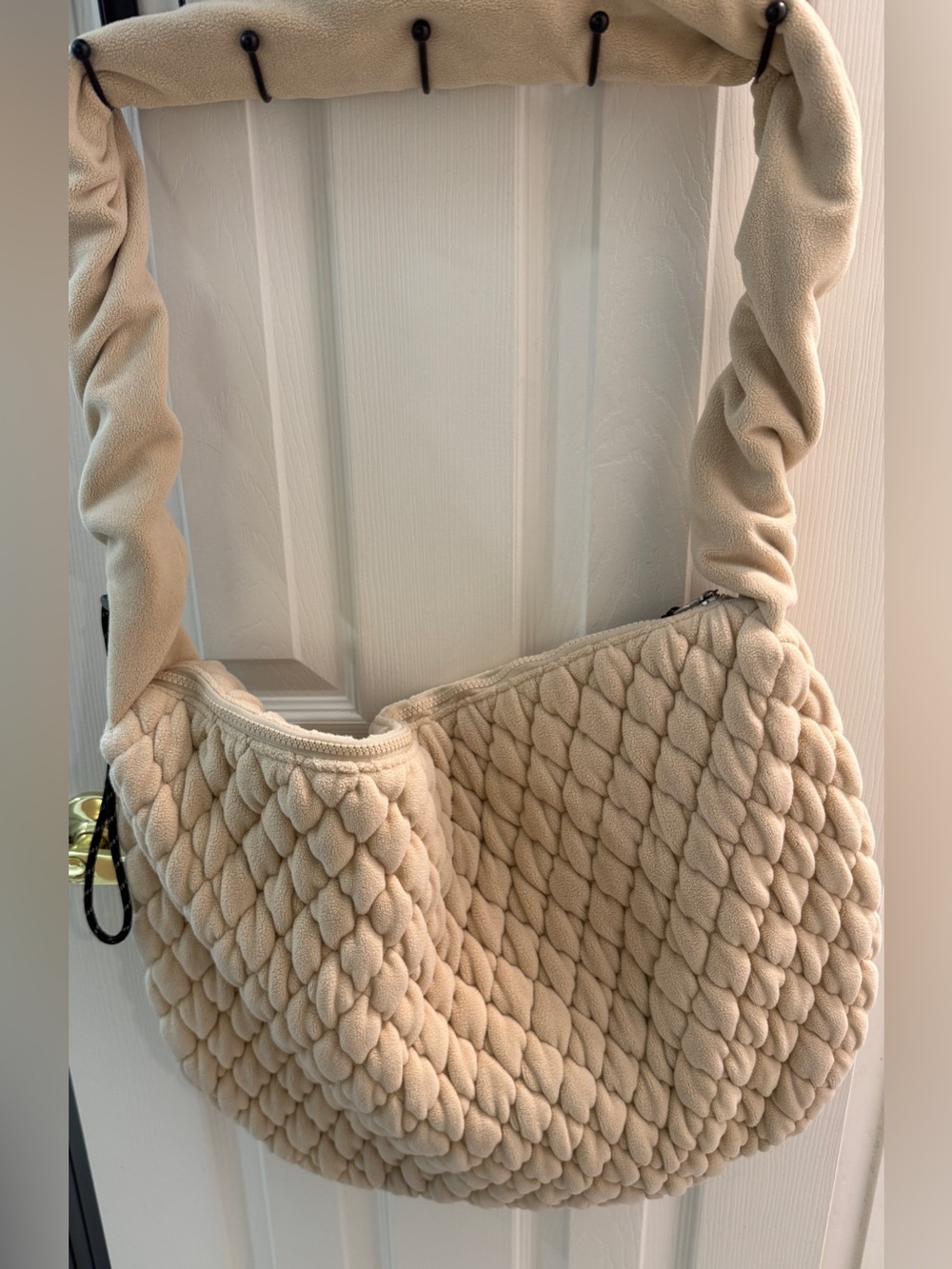 Free People FP Movement Pucker Up Fleece Carryall Bag Home Plate Ivory Neutral - Picture 2 of 11